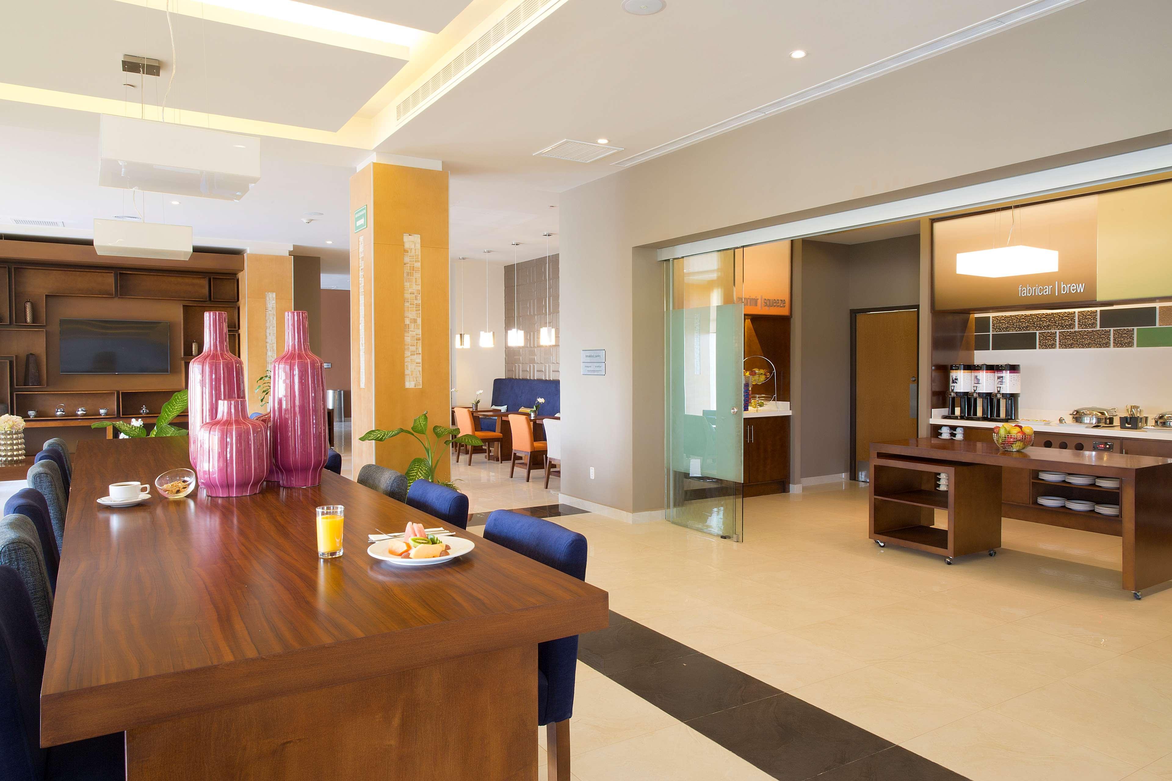 Hampton Inn & Suites By Hilton Paraíso Eksteriør bilde
