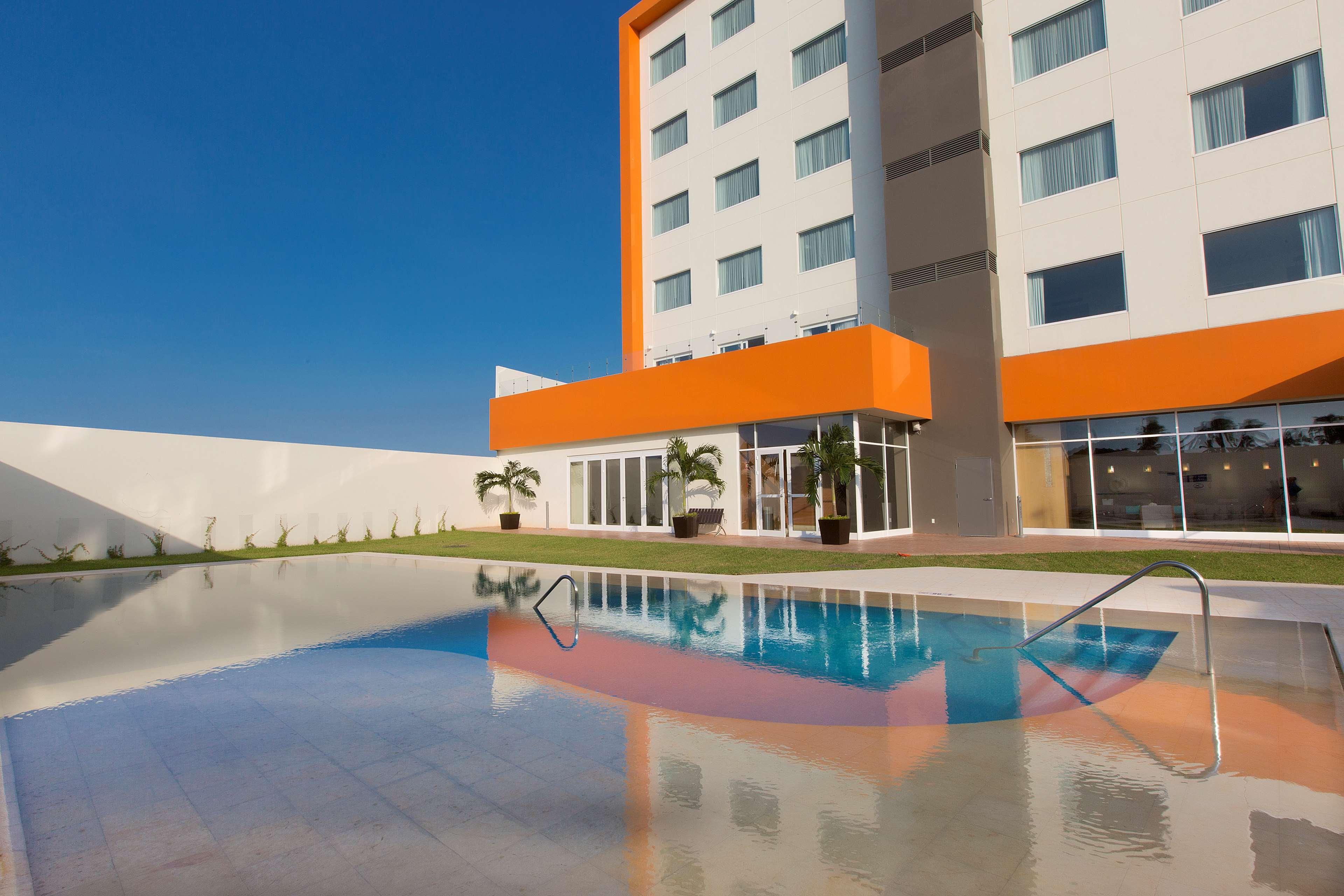 Hampton Inn & Suites By Hilton Paraíso Eksteriør bilde