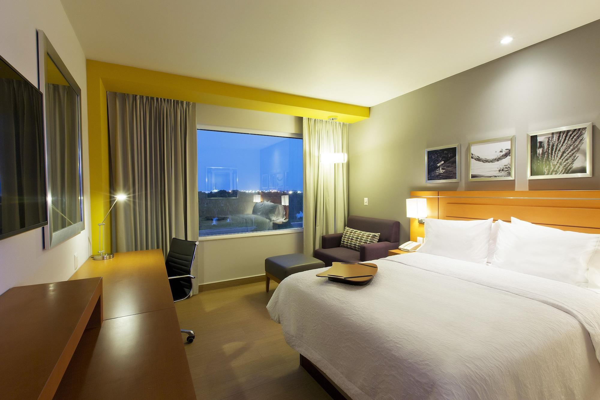Hampton Inn & Suites By Hilton Paraíso Eksteriør bilde