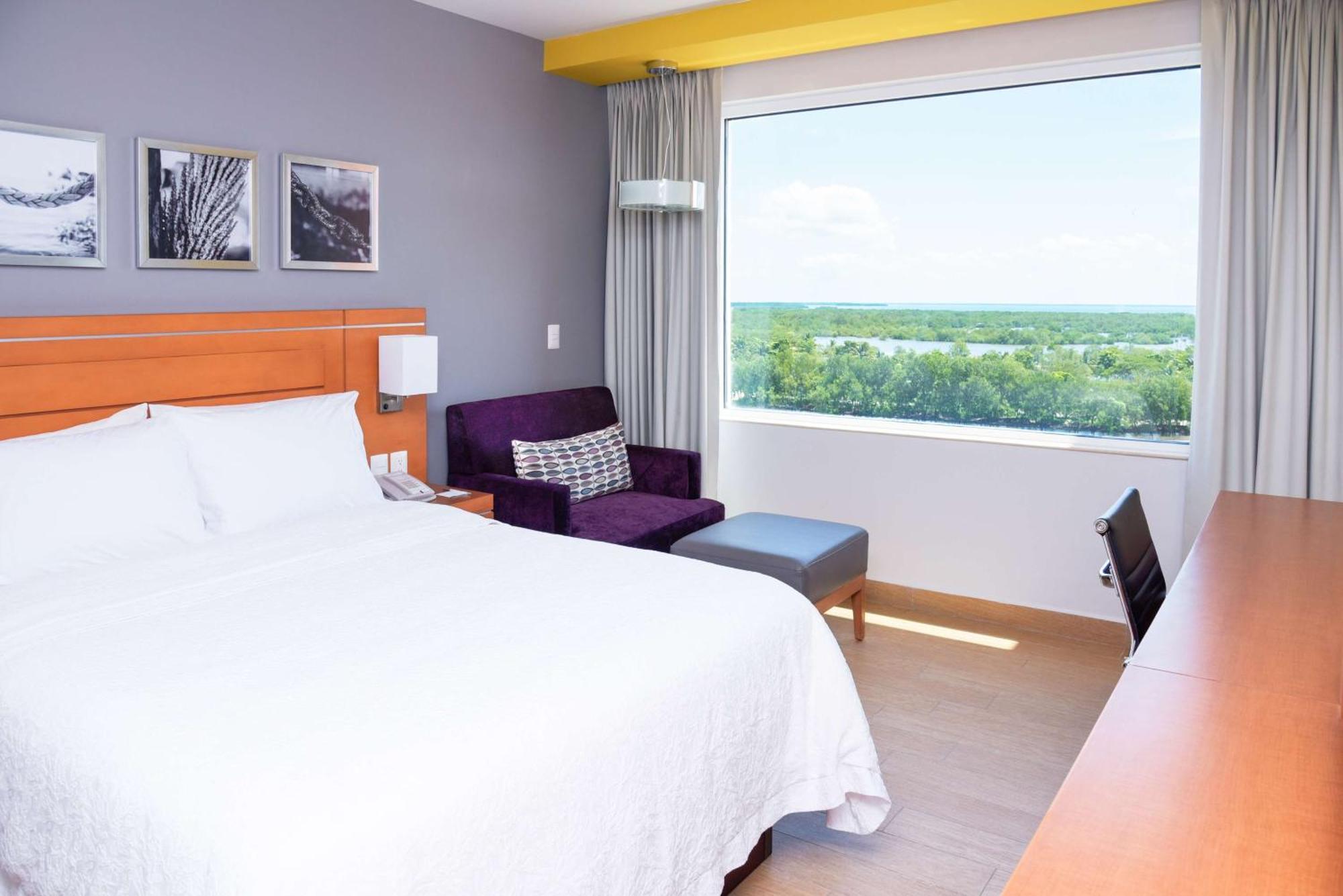 Hampton Inn & Suites By Hilton Paraíso Eksteriør bilde