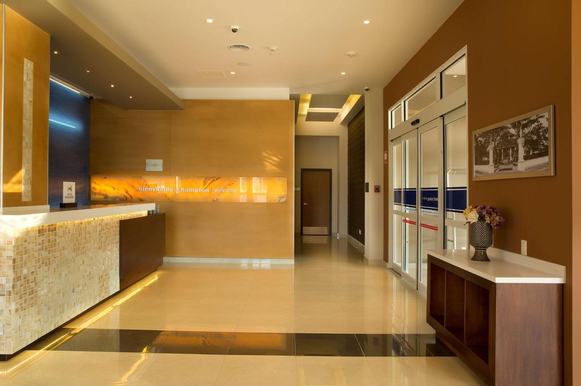Hampton Inn & Suites By Hilton Paraíso Eksteriør bilde