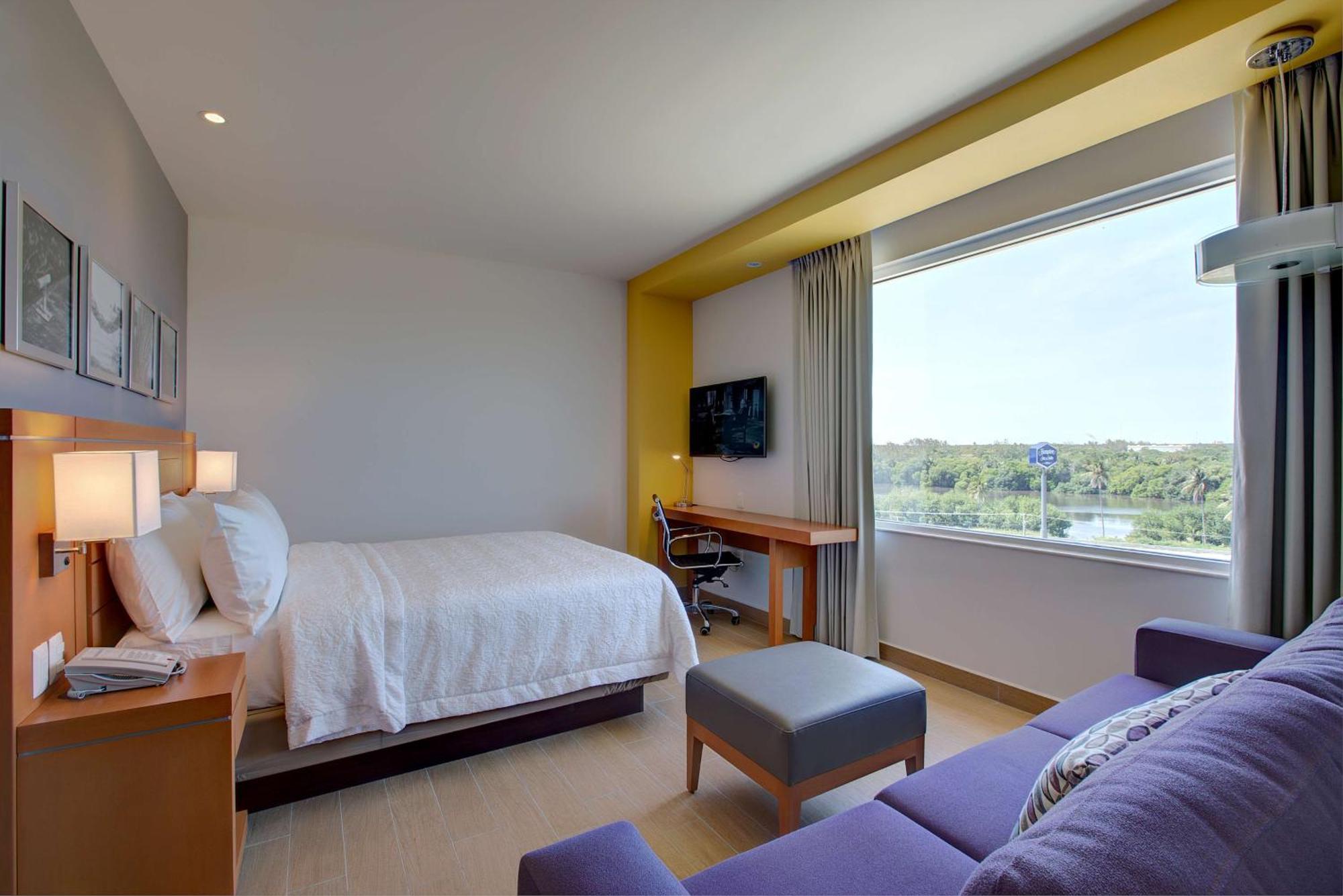 Hampton Inn & Suites By Hilton Paraíso Eksteriør bilde